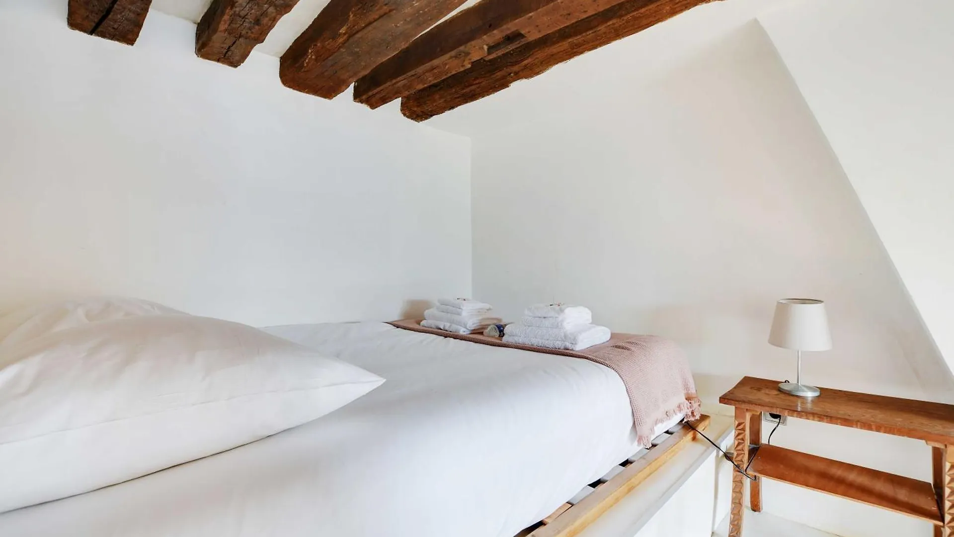 Modern Flat - 1Bd-4P - Arts Et Metiers Apartment Paris